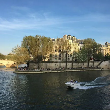 Balconies - Ile Saint-louis
